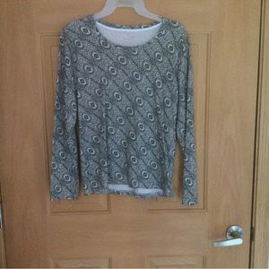 White Stag long sleeve tee shirt round neck Size S (4 - 6)